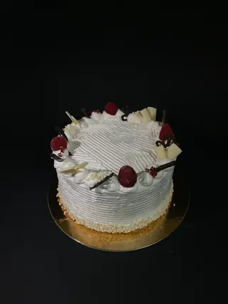 Mascarponés Eper torta